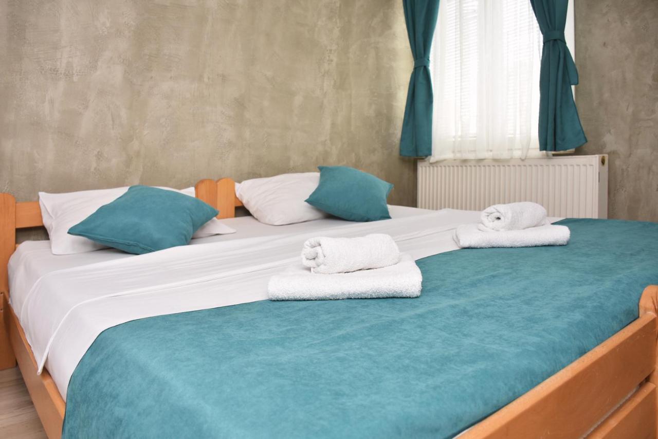 Guest House Villa Mir Kragujevac Exterior foto